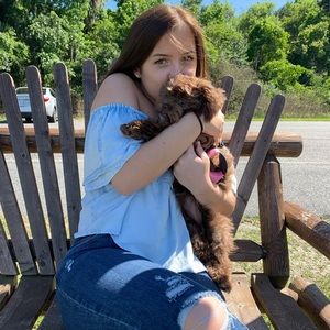 Meet your Posher, Briana